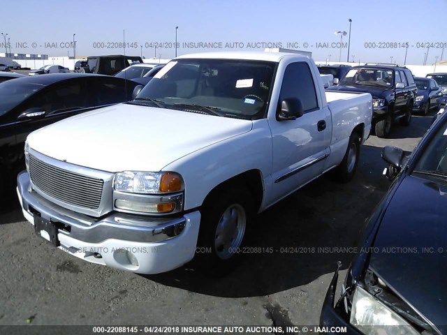 1GTEC14V54Z182692 - 2004 GMC NEW SIERRA C1500 WHITE photo 2