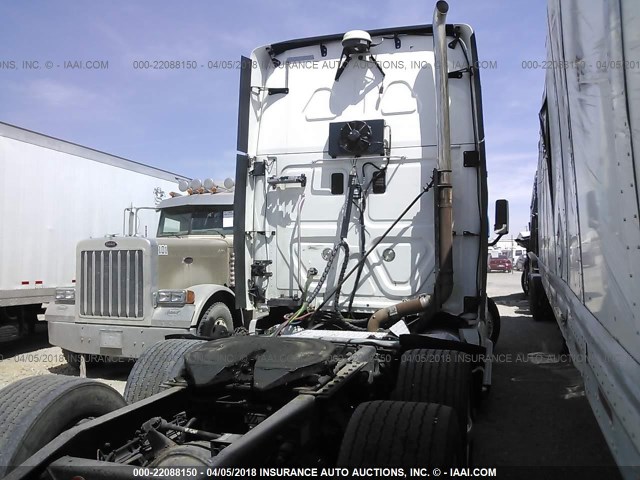 1FUJGLDR4CSBE9232 - 2012 FREIGHTLINER CASCADIA 125  WHITE photo 4