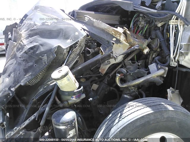 1FUJGLDR4CSBE9232 - 2012 FREIGHTLINER CASCADIA 125  WHITE photo 9