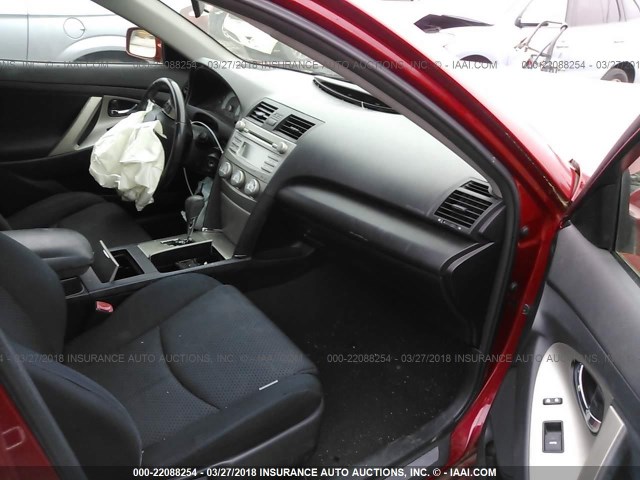 4T1BF3EK4AU503622 - 2010 TOYOTA CAMRY SE/LE/XLE MAROON photo 5