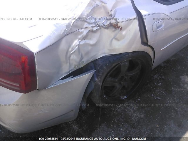 2B3KA43RX6H379831 - 2006 DODGE CHARGER SE/SXT SILVER photo 6