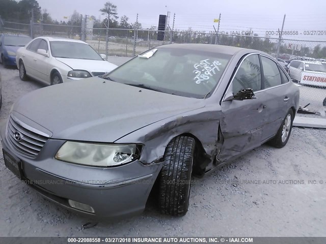 KMHFC46F18A274555 - 2008 HYUNDAI AZERA SE/LIMITED GRAY photo 2