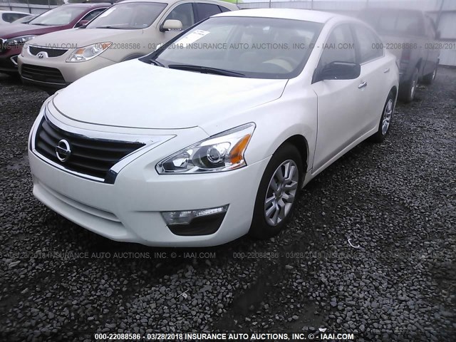 1N4AL3AP9EN250636 - 2014 NISSAN ALTIMA 2.5/S/SV/SL WHITE photo 2