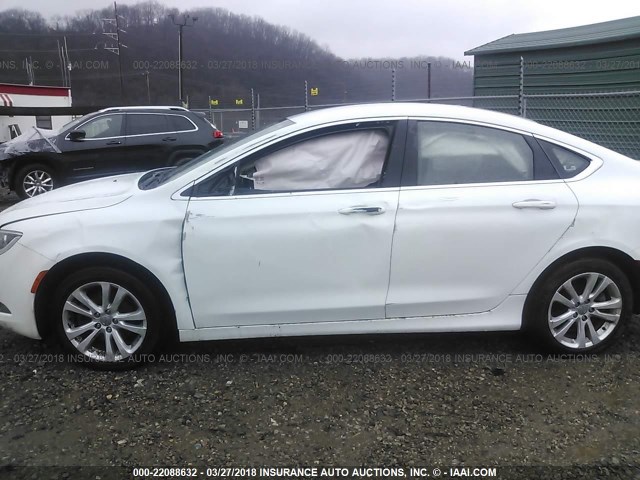 1C3CCCAB3GN167380 - 2016 CHRYSLER 200 LIMITED WHITE photo 6