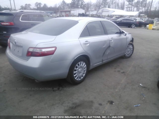 4T1BK46K57U514377 - 2007 TOYOTA CAMRY NEW GENERAT LE/XLE/SE SILVER photo 4