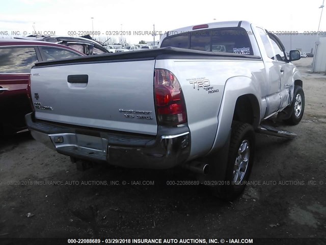 5TETU62N26Z314061 - 2006 TOYOTA TACOMA PRERUNNER ACCESS CAB SILVER photo 4