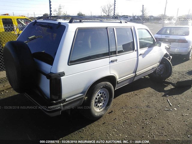 1GNDT13W8R2178715 - 1994 CHEVROLET BLAZER S10 WHITE photo 4