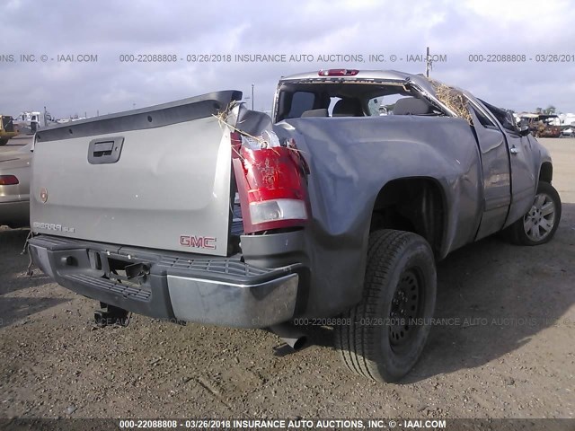 2GTEC19J781257736 - 2008 GMC SIERRA C1500 GRAY photo 4