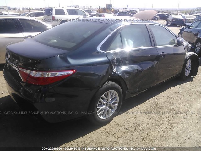 4T4BF1FKXGR543737 - 2016 TOYOTA CAMRY LE/XLE/SE/XSE GREEN photo 4