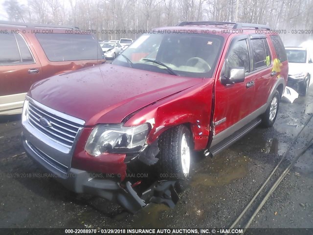 1FMEU73E46UB19256 - 2006 FORD EXPLORER XLT RED photo 2