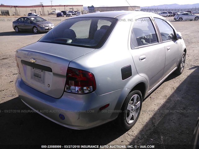 KL1TD52685B469291 - 2005 CHEVROLET AVEO LS SILVER photo 4