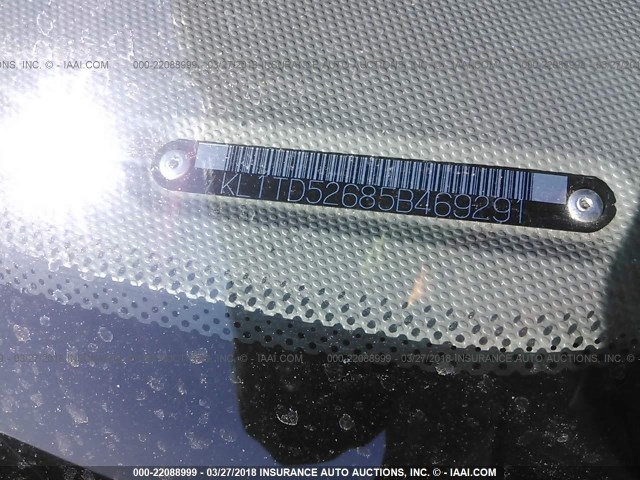 KL1TD52685B469291 - 2005 CHEVROLET AVEO LS SILVER photo 9