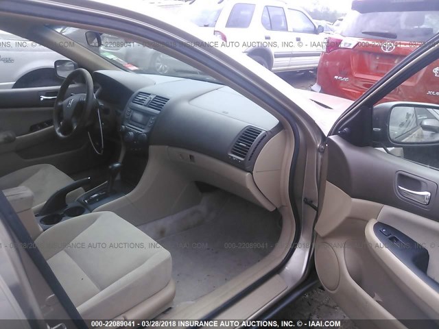 1HGCM56127A033912 - 2007 HONDA ACCORD VALUE GOLD photo 5