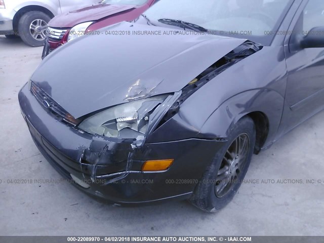 3FAFP37323R174475 - 2003 FORD FOCUS ZX5 GRAY photo 6