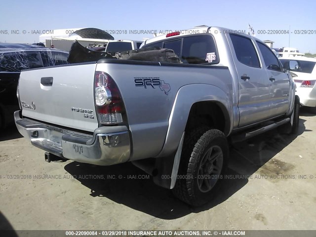 5TFJX4GN2DX018313 - 2013 TOYOTA TACOMA DOUBLE CAB SILVER photo 4