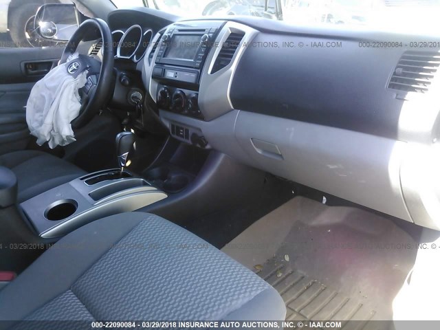 5TFJX4GN2DX018313 - 2013 TOYOTA TACOMA DOUBLE CAB ვერცხლისფერი ფოტო 5