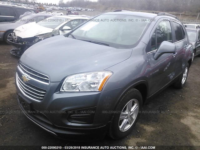 KL7CJLSB0FB127786 - 2015 CHEVROLET TRAX 1LT GRAY photo 2