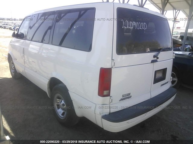 1GNDM19W4WB204324 - 1998 CHEVROLET ASTRO WHITE photo 3