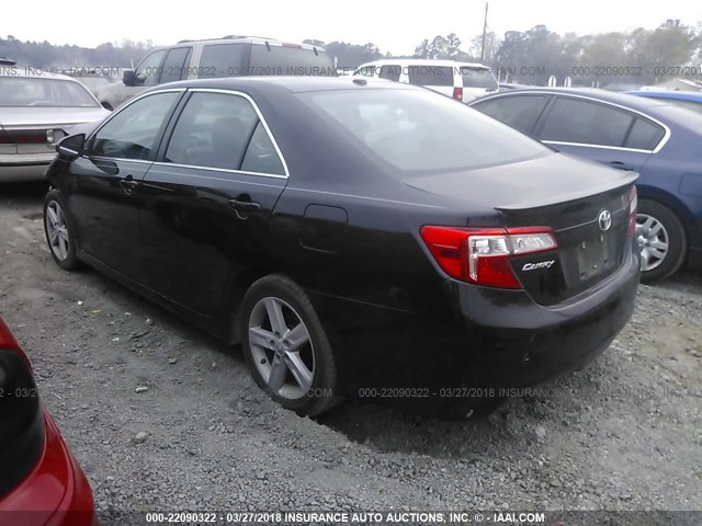 4T1BF1FK7EU343213 - 2014 TOYOTA CAMRY L/SE/LE/XLE BLACK photo 3