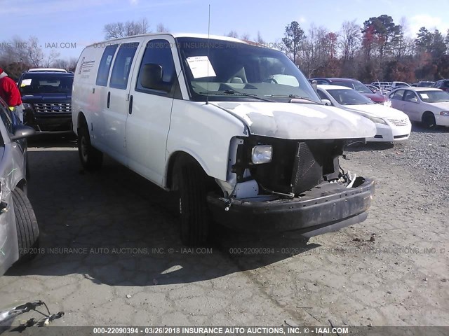 1GCHG35U671114360 - 2007 CHEVROLET EXPRESS G3500  WHITE photo 1