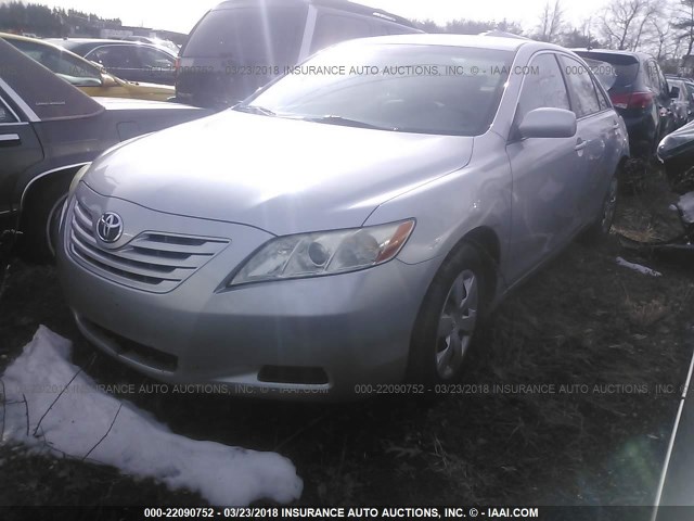 4T1BE46K07U503827 - 2007 TOYOTA CAMRY NEW GENERATION CE/LE/XLE/SE GRAY photo 2