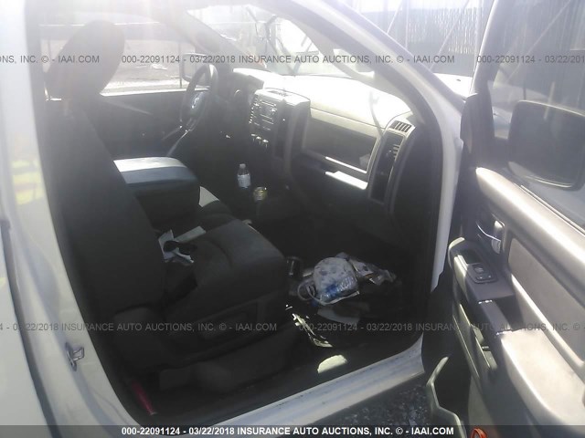 3C6JD6AT9CG162673 - 2012 DODGE RAM 1500 ST WHITE photo 5