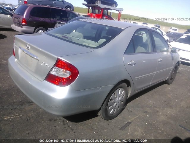 4T1BE30K43U754945 - 2003 TOYOTA CAMRY LE/XLE/SE SILVER photo 4