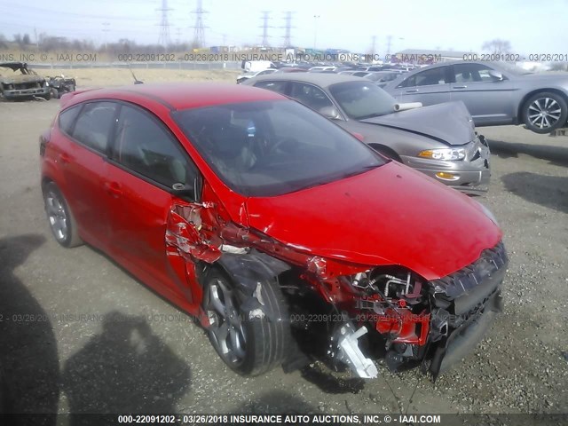 1FADP3L9XDL100156 - 2013 FORD FOCUS ST RED photo 1