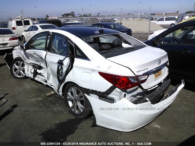 5NPEC4AC2CH453427 - 2012 HYUNDAI SONATA SE/LIMITED WHITE photo 3