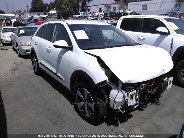 KNDCB3LC7H5051654 - 2017 KIA NIRO FE/LX WHITE photo 1