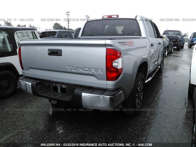 5TFDY5F10GX538609 - 2016 TOYOTA Tundra CREWMAX SR5/TRD PRO SILVER photo 4