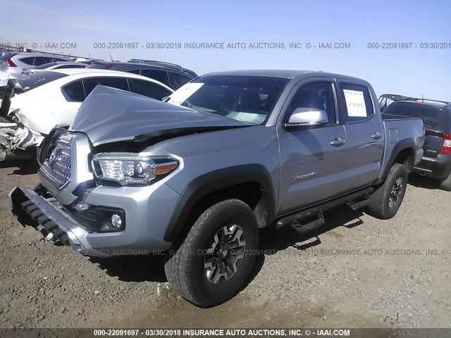 3TMCZ5AN0HM084212 - 2017 TOYOTA TACOMA DBL CAB/SR/TRDSPT/OR/PRO ნაცრისფერი ფოტო 2