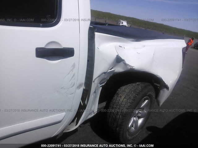 1N6AA07D28N328218 - 2008 NISSAN TITAN XE/SE/LE WHITE photo 6