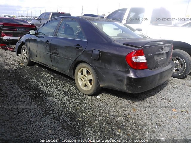 JTDBE32K620040046 - 2002 TOYOTA CAMRY LE/XLE/SE PURPLE photo 3