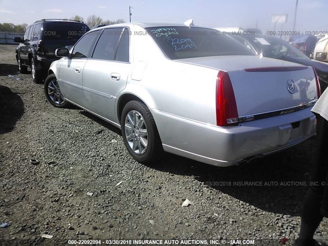 1G6KH5E63BU116917 - 2011 CADILLAC DTS PREMIUM COLLECTION SILVER photo 3