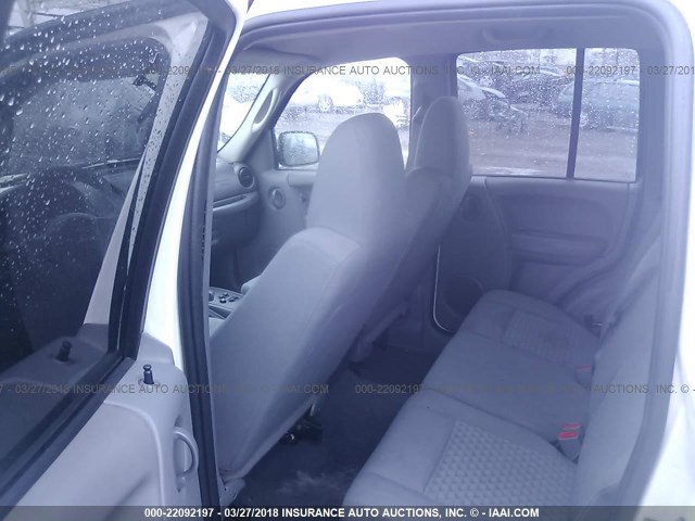 1J4GL48K27W721232 - 2007 JEEP LIBERTY SPORT 白色 照片 8