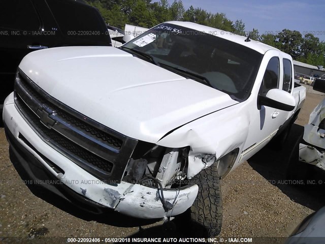 3GCEK33369G138545 - 2009 CHEVROLET SILVERADO K1500 LTZ WHITE photo 2