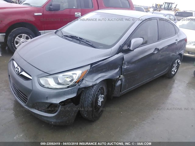 KMHCT4AE6EU683999 - 2014 HYUNDAI ACCENT GLS/GS GRAY photo 2