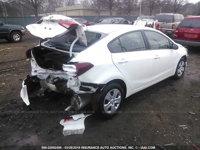 3KPFK4A71HE108878 - 2017 KIA FORTE LX WHITE photo 4