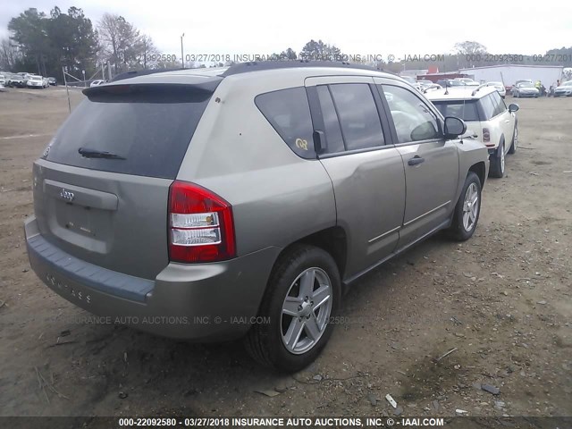 1J8FT47008D644738 - 2008 JEEP COMPASS SPORT GOLD photo 4