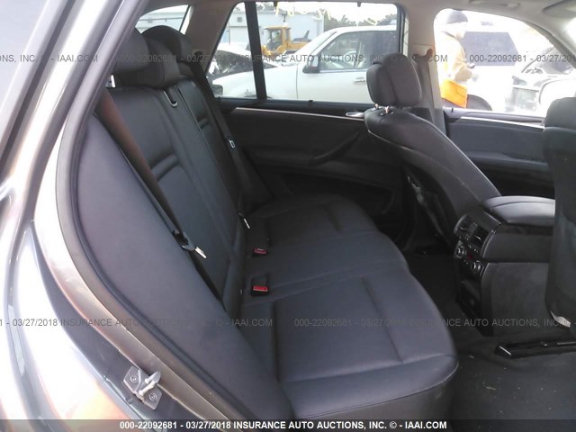 5UXZW0C53BL370503 - 2011 BMW X5 XDRIVE35D GRAY photo 8