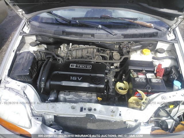 KL1TD62685B413406 - 2005 CHEVROLET AVEO LS SILVER photo 10