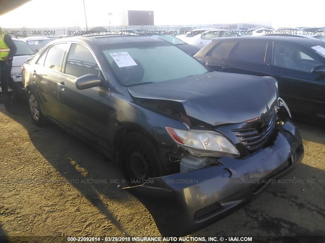 JTNBK46K873025641 - 2007 TOYOTA CAMRY NEW GENERAT LE/XLE/SE GRAY photo 1