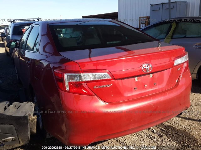 4T1BF1FK8EU826838 - 2014 TOYOTA CAMRY L/SE/LE/XLE RED photo 3