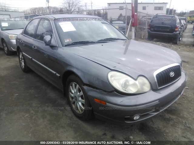 KMHWF35H04A939556 - 2004 HYUNDAI SONATA GLS/LX GRAY photo 1