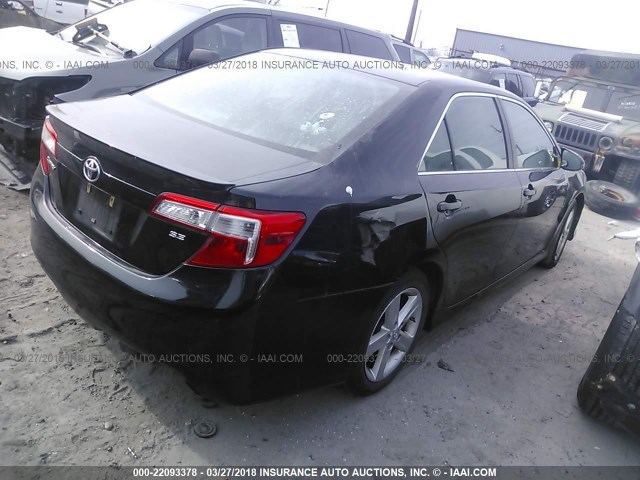 4T1BF1FK3DU705813 - 2013 TOYOTA CAMRY L/SE/LE/XLE 黑色 照片 4