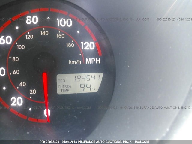 2T1KR30E97C640185 - 2007 TOYOTA COROLLA MATRIX XR GRAY photo 7