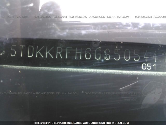 5TDKKRFH6GS505441 - 2016 TOYOTA HIGHLANDER XLE ნაცრისფერი ფოტო 9