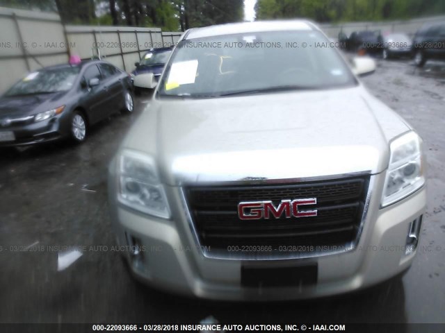 2GKALMEK6C6234852 - 2012 GMC TERRAIN SLE SILVER photo 6