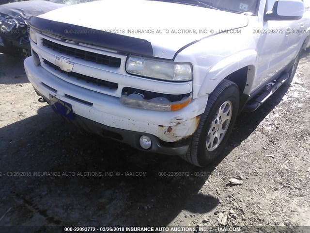 3GNFK16Z93G199539 - 2003 CHEVROLET SUBURBAN K1500 WHITE photo 6